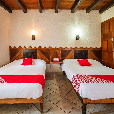 Oyo Hotel Sands Barra de Navidad Ngoại thất bức ảnh