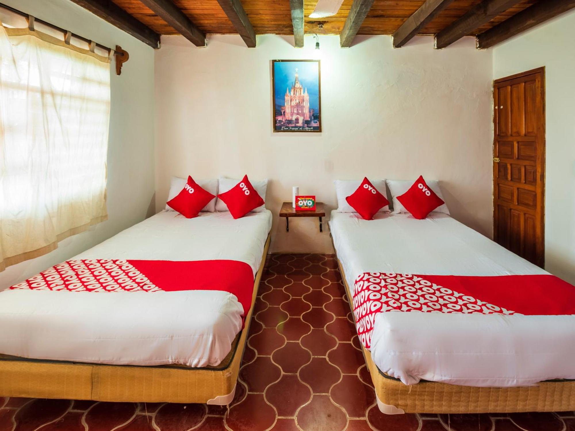 Oyo Hotel Sands Barra de Navidad Ngoại thất bức ảnh